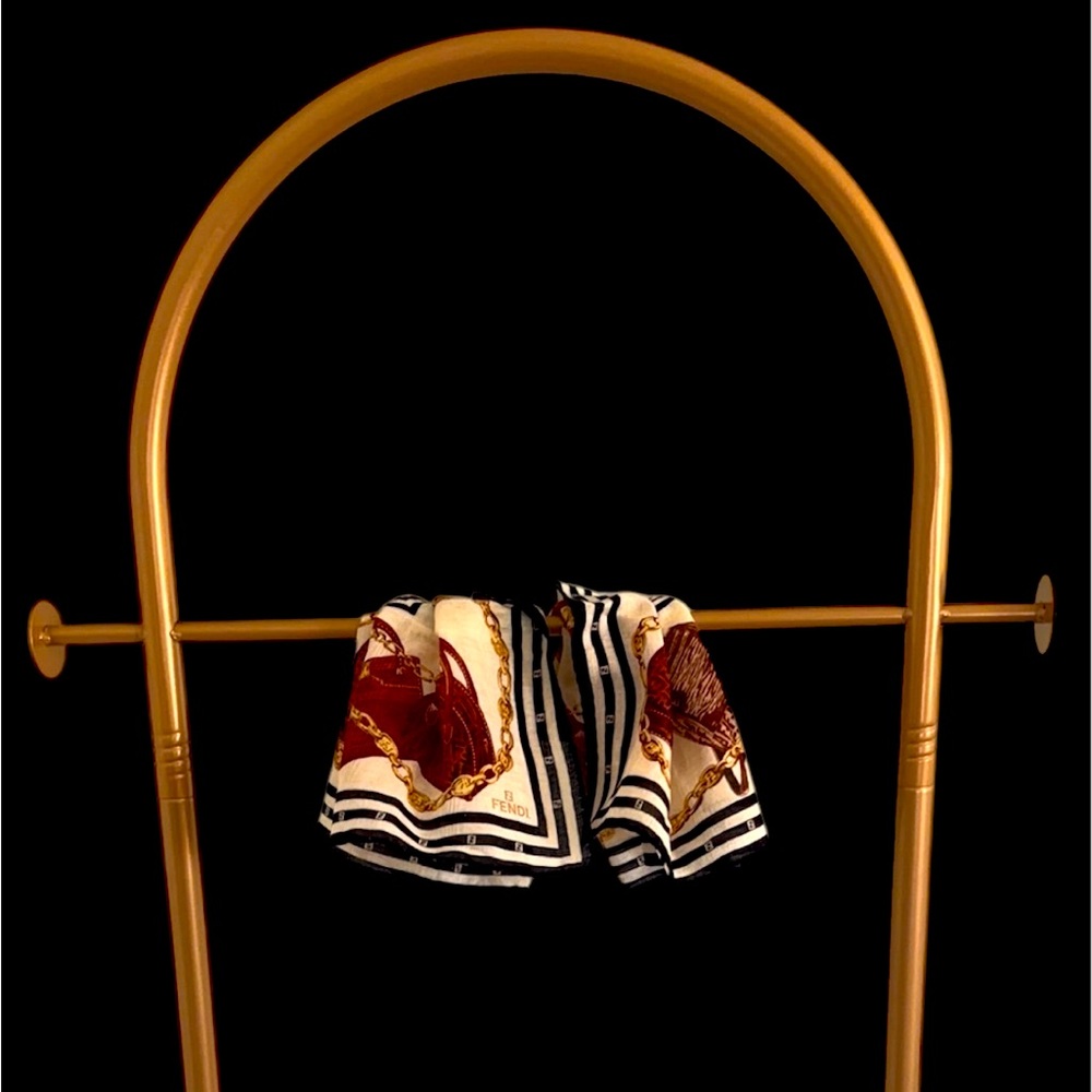 Fendi Medium Carré with Chain & Bag Print - Picture 3 of 4